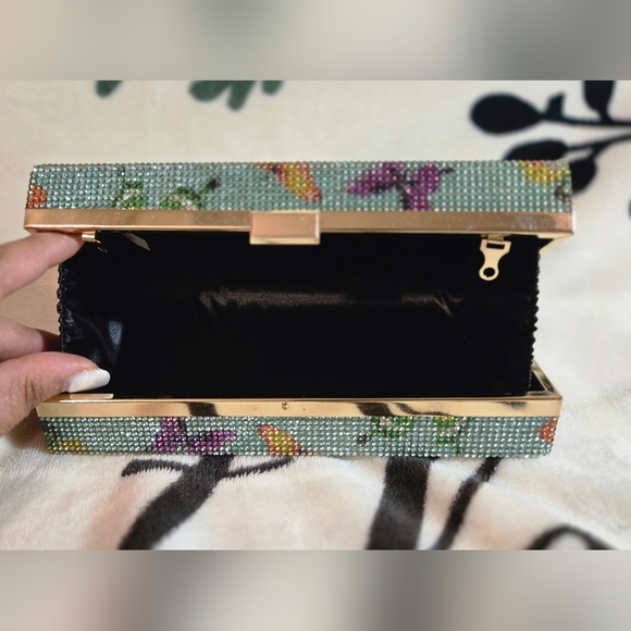 NWOT Butterfly Rhinestone Clutch (Green) - Picture 7 of 10